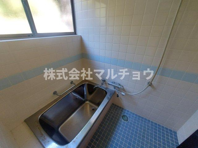 江川戸建ての浴室|ゆったり過ごせるお風呂です