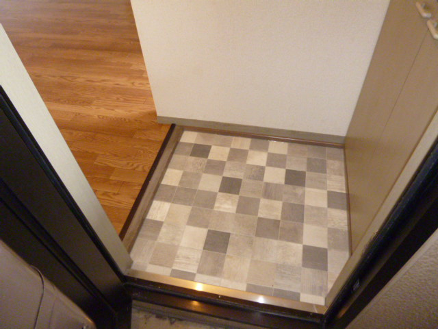 パークハウス三宅の玄関