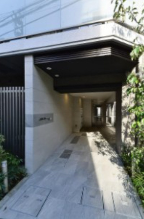 ハビテ外苑のエントランス|ハビテ外苑