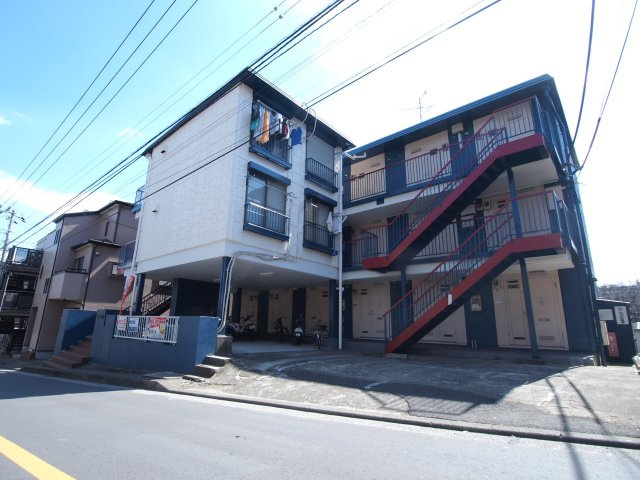 ポートヒルズの外観