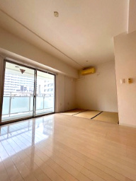 ロハス江坂の居間・リビング|ゆったり過ごせるリビングです