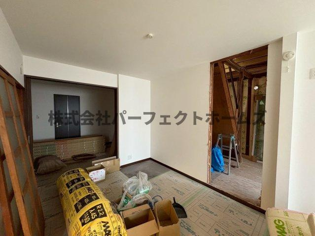 上島町テラスハウスの居間・リビング|居間です