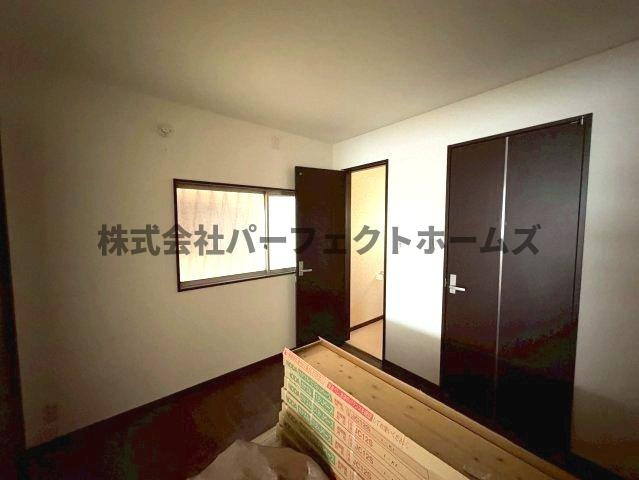 上島町テラスハウスの洋室|コンパクトで使いやすい洋室です