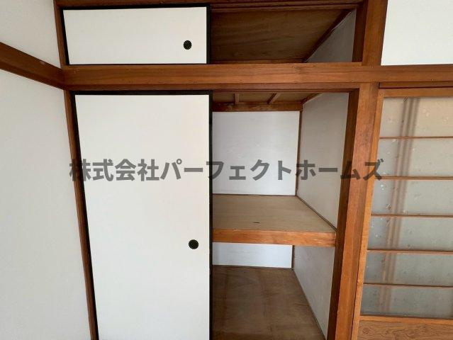 上島町テラスハウスの収納|小物を収納するのに便利です