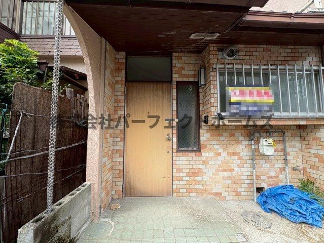 上島町テラスハウスのエントランス|毎日通るエントランスはこのようになっています