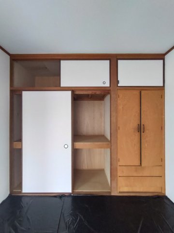 生野屋西4丁目一戸建の収納