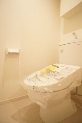 リブリ・カーサ本町西のトイレ|コンパクトで使いやすいトイレです