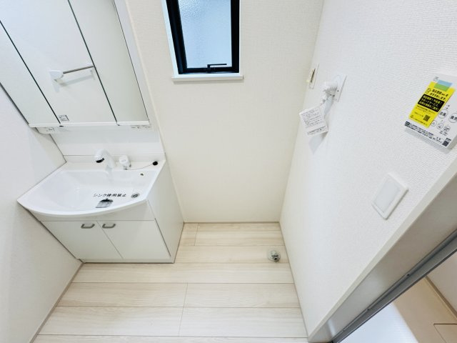 【ランドリースペース】 | 松戸市八ケ崎３丁目新築戸建【八ヶ崎第二小学校：4分】 | 洗濯機置き場