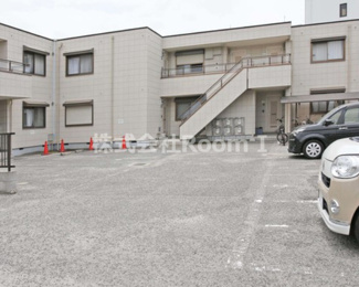 【駐車場】 | メゾンニシザ・旭化成ヘーベルメゾンHEBEL HAUS | カースペースがあります