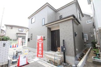 【外観】 | 西側から見た外観