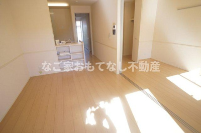 【居間・リビング】 | ベルエアウエスト | ※写真は別号室