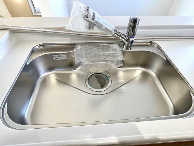 練馬区大泉町4丁目　ZEH水準　省エネ大型邸宅のキッチン