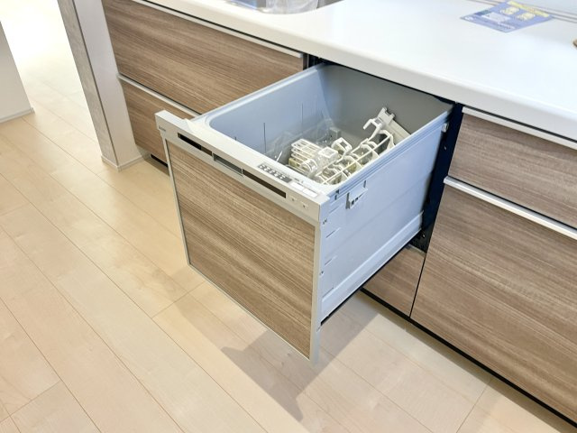 練馬区大泉町4丁目　ZEH水準　省エネ大型邸宅の居間・リビング