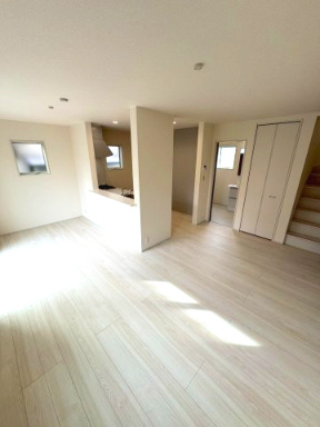 新築戸建て　函南町肥田２期　全１棟の居間・リビング