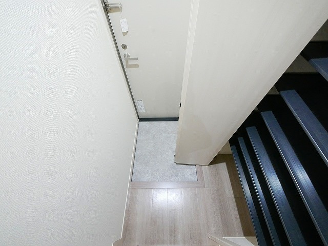 ベルリード奈良女子大前の玄関