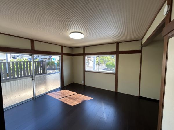 【洋室】 | 仲介手数料無料！川上小学校に通えるリフォーム済み中古住宅　宇部市西岐波片倉 | 個人の部屋や寝室として使える洋室です