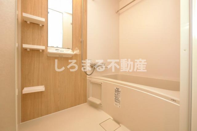 セレニテ難波ミラク弐番館の浴室