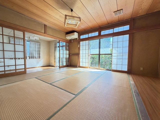 前橋市北代田町　中古住宅の和室|■LDKと続き間の和室