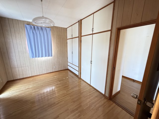 前橋市北代田町　中古住宅の収納|■2階洋室収納