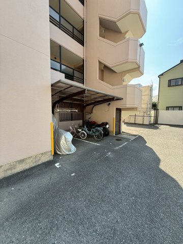 サンシティ鳥飼の駐輪場