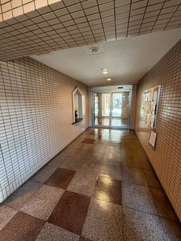 サンシティ鳥飼のエントランス