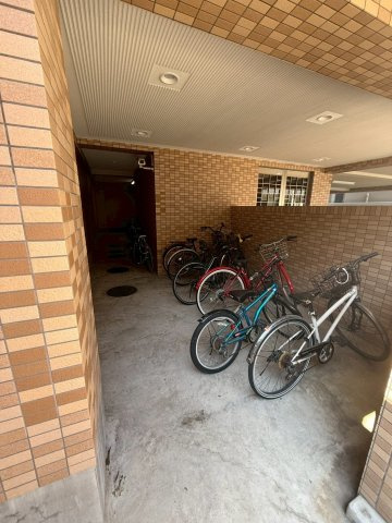 サンシティ鳥飼の駐輪場