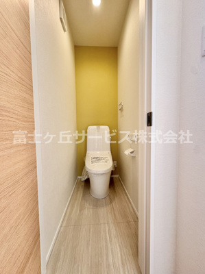 【トイレ】 | 豊橋市曙町 4期 新築一戸建て | トイレです