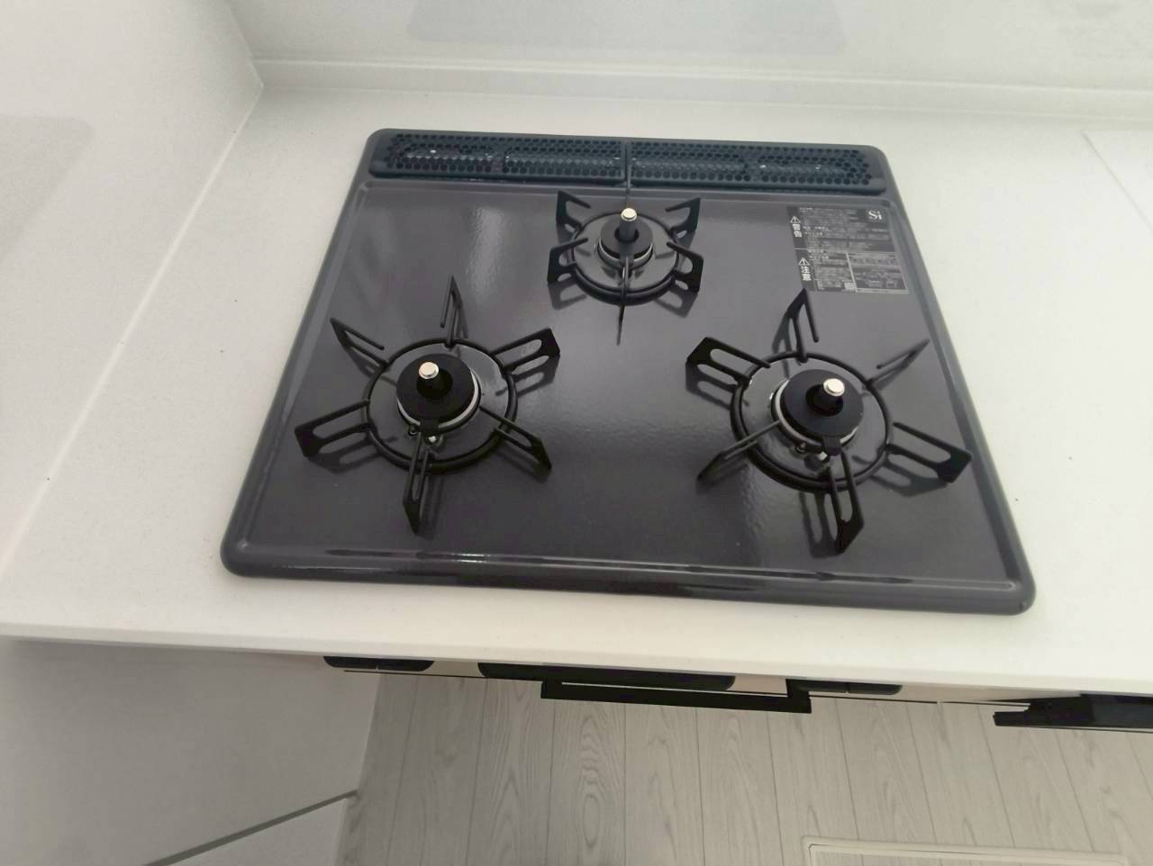 熊本市東区　尾ノ上1期　のキッチン|3口コンロで時短料理が可能