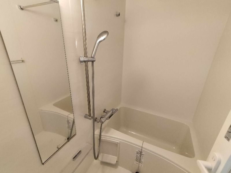 シーズンフラッツ浅草の浴室