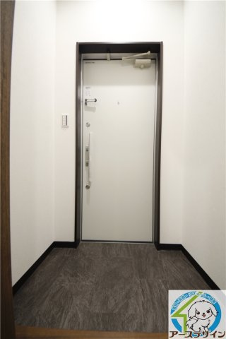 元町ハウスの玄関