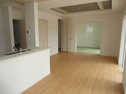 呉市焼山東1丁目　新築一戸建ての居間・リビング