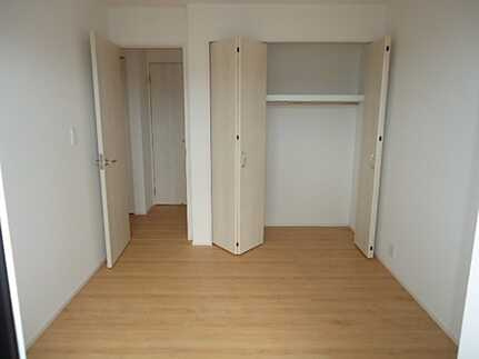 呉市焼山東1丁目　新築一戸建ての洋室