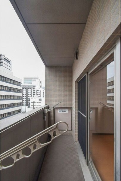 Gramercy Shirakawa Koenのバルコニー