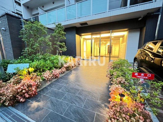 LIVE CASA城東中央のエントランス