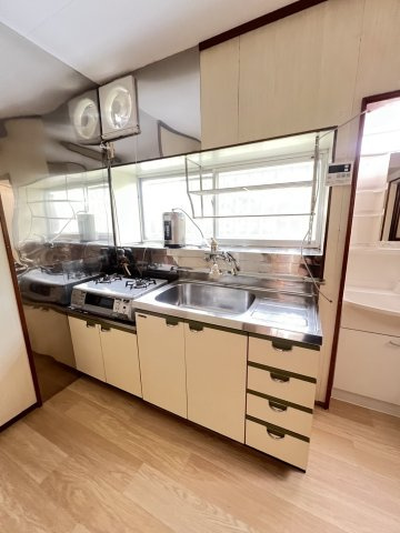 王居殿３丁目テラスハウスのキッチン