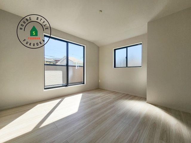 福岡市城南区長尾4丁目第2-4棟（3号棟）　の寝室|主寝室には収納力に優れたクローゼットがありますので、お部屋もすっきり片付きます。