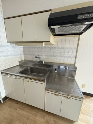 【キッチン】 | パークサイド岡村 | パークサイド岡村　キッチン