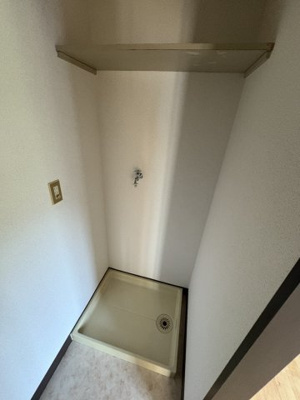 【設備】 | パークサイド岡村 | パークサイド岡村　洗濯機置場