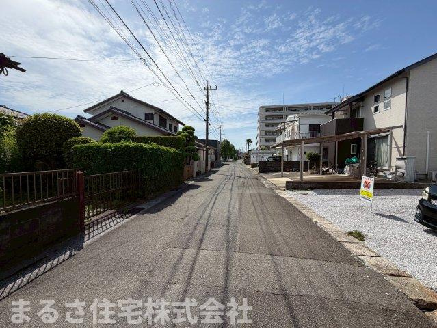 恒久3丁目　中古戸建の前面道路含む現地写真