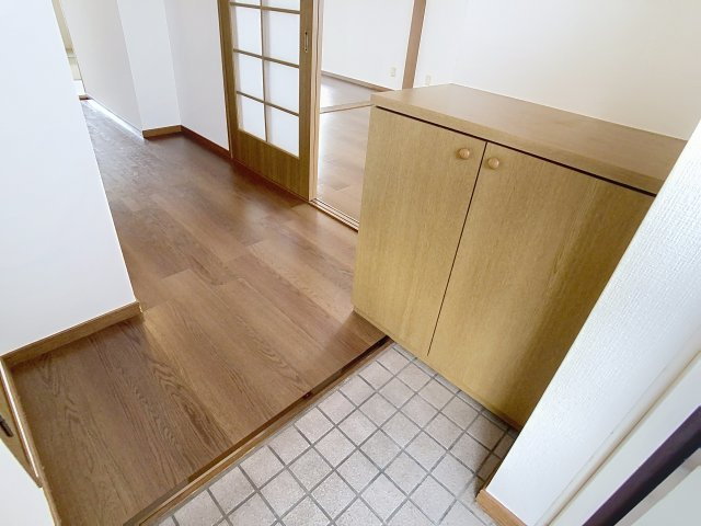 ウィンデールの玄関