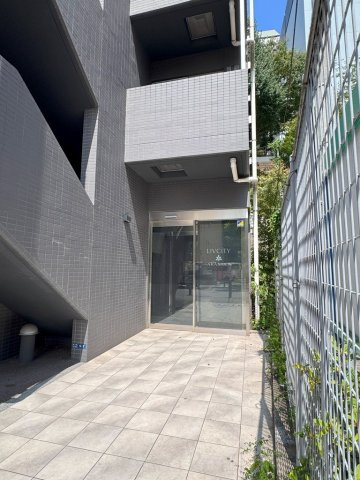 リヴシティ赤坂のエントランス