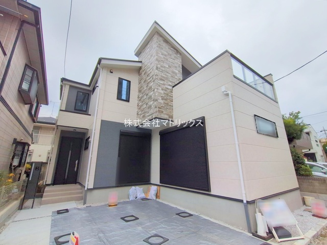 練馬区大泉学園町1丁目　太陽光パネル搭載　ハイグレード邸宅