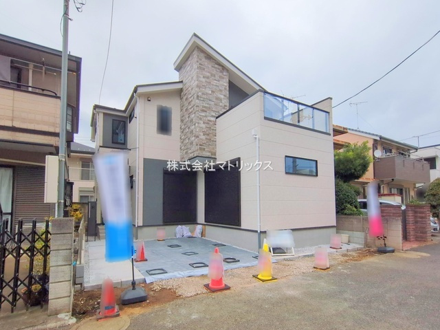 練馬区大泉学園町1丁目　太陽光パネル搭載　ハイグレード邸宅の間取り|3(4)LDK+土間収納+リネン庫+WIC+カースペース2台分　敷地面積 119.63ｍ2　建物面積 113.64ｍ2