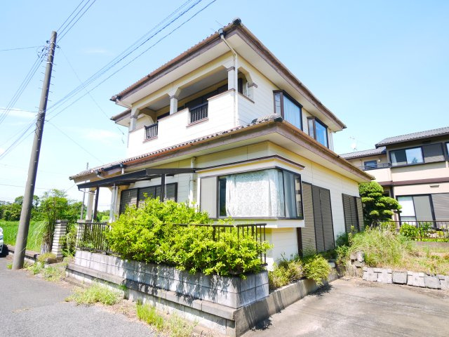 東金市下谷　中古戸建の外観|敷地約67坪 ４LDK 閑静な分譲地内 南道路で日当たりが良いです 