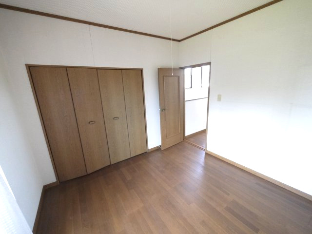 東金市下谷　中古戸建の洋室|敷地約67坪 ４LDK 閑静な分譲地内 南道路で日当たりが良いです 