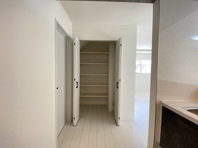 【収納】 | 金武町金武（全3棟）ラスト1号棟 | 1号棟　大容量パントリー付き♪