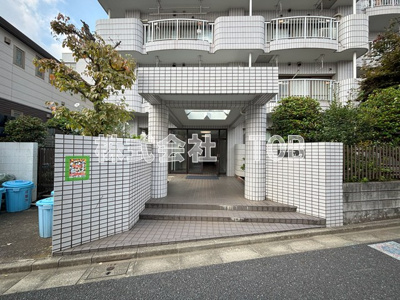 【エントランス】 | レピナールリサ