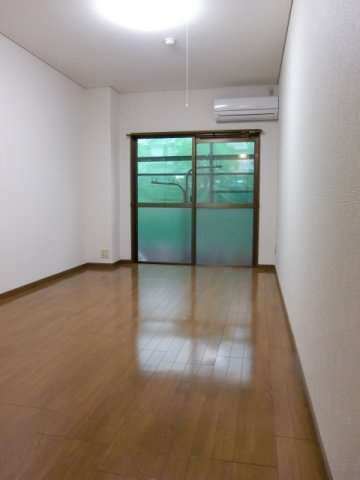 前の浦マンションの内装