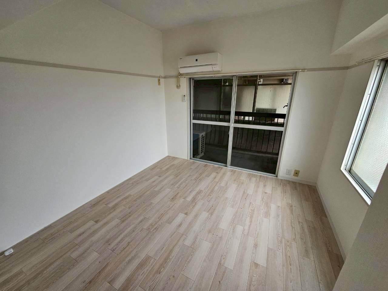 リアライズ甲南山手の居間・リビング