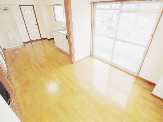 天神マンションの居間・リビング